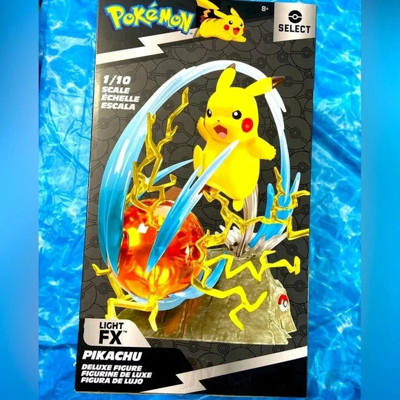 Pokémon 1/10 Scale Pikachu  Light FX Collector’s 13” Statue - BNIB - Very Epic - Picture 1 of 13